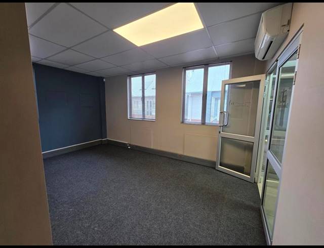 BUSINESS PROPERTY TO RENT IN FAERIE GLEN